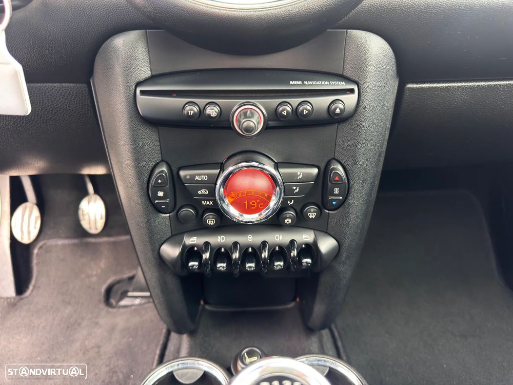 MINI 3 Portas Cooper SD - 26