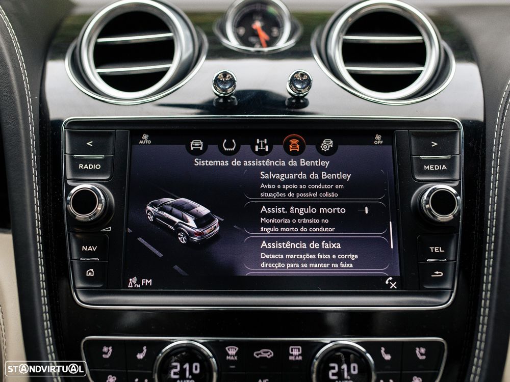 Bentley Bentayga W12 Mulliner - 44