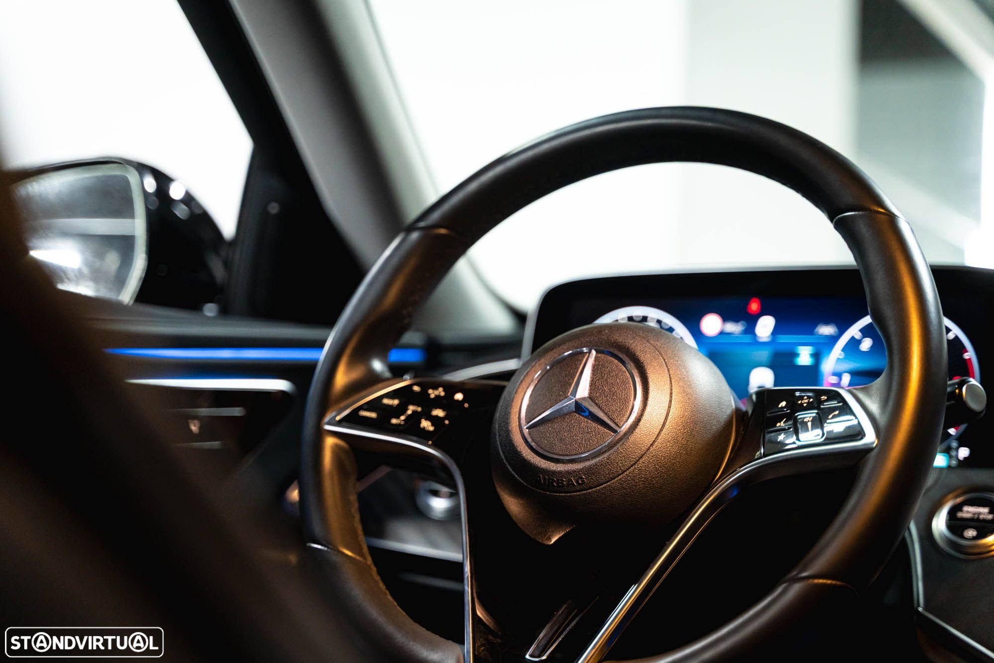Mercedes-Benz E 220 d Avantgarde - 18