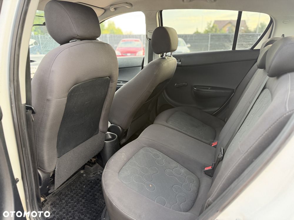 Hyundai i20 - 8