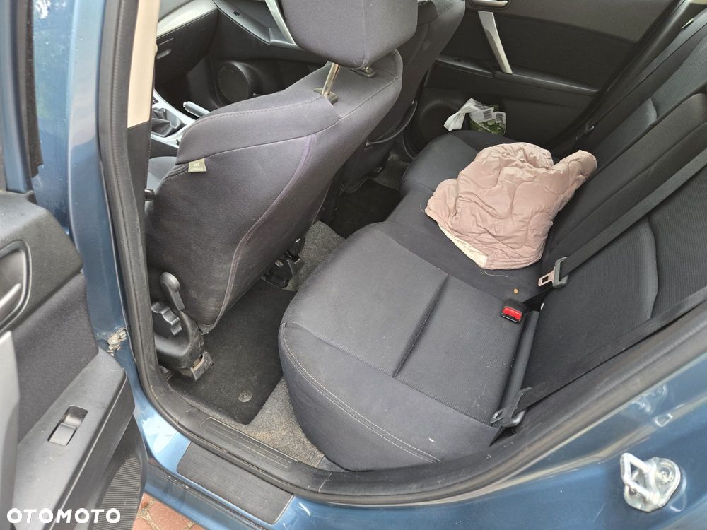 Mazda 3 - 8