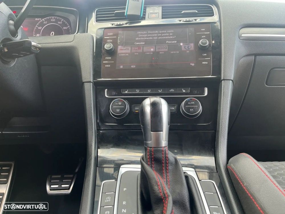 VW Golf 2.0 TSI GTI DSG Performance - 15