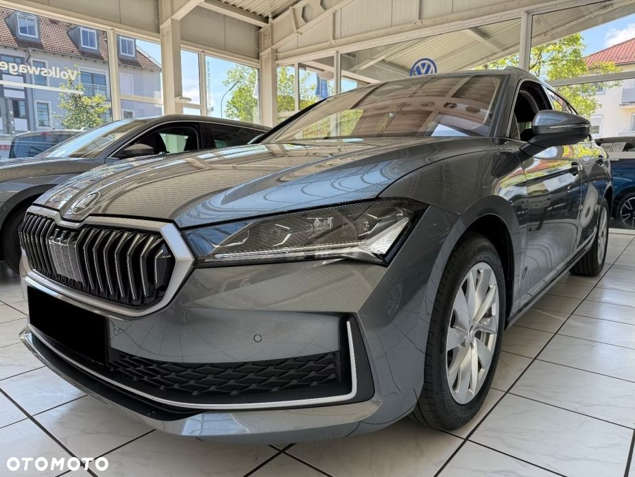 Skoda Superb 2.0 TDI SCR 4x4 Edition 130 DSG - 2