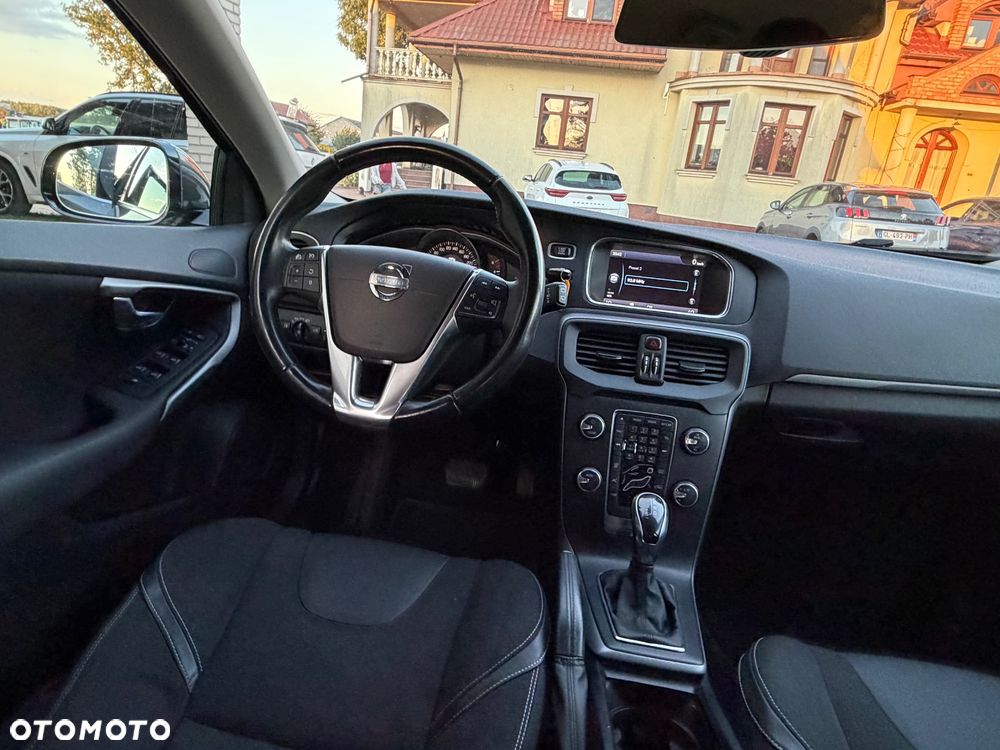 Volvo V40 D2 Powershift Kinetic - 14