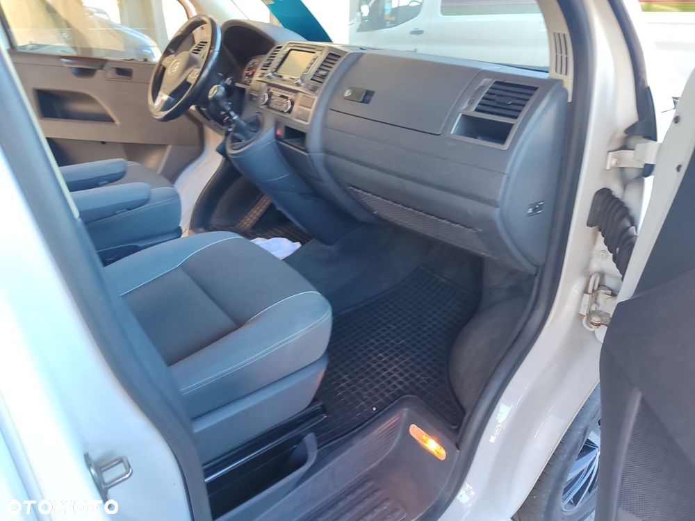 Volkswagen California - 17