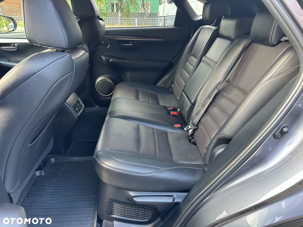 Lexus NX 350h F Sport AWD - 16