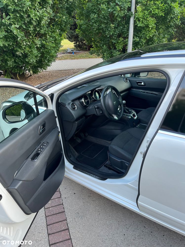 Peugeot 5008 HDI 115 Allure - 12