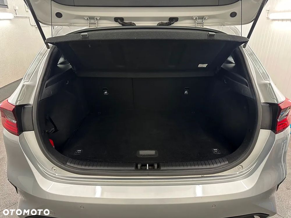 Kia Ceed 1.5 T-GDI M - 28