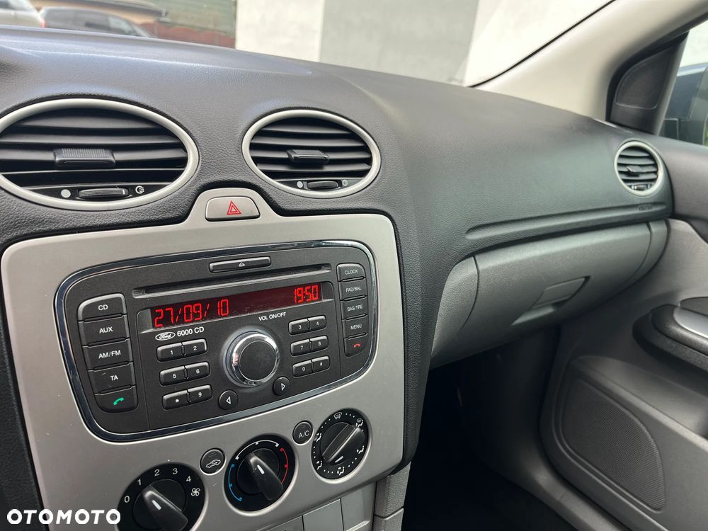 Ford Focus 1.6 TDCi Titanium - 32