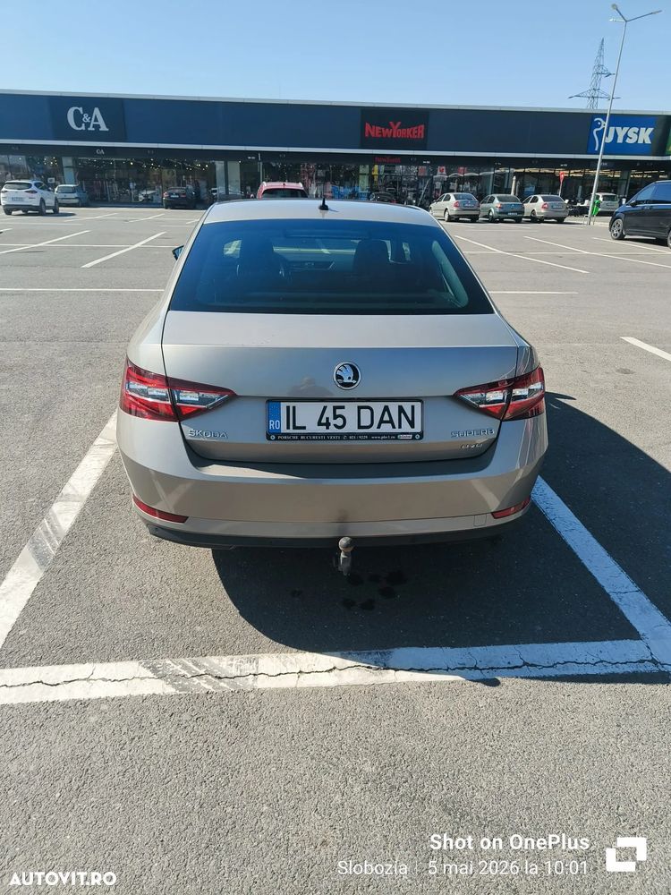 Skoda Superb 2.0 TDI DSG 4X4 Laurin & Klement - 4