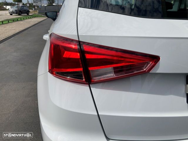 SEAT Arona 1.6 TDI Reference — fotografia 11