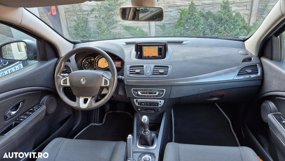 Renault Megane ENERGY dCi 110 Start & Stop Bose Edition - 11