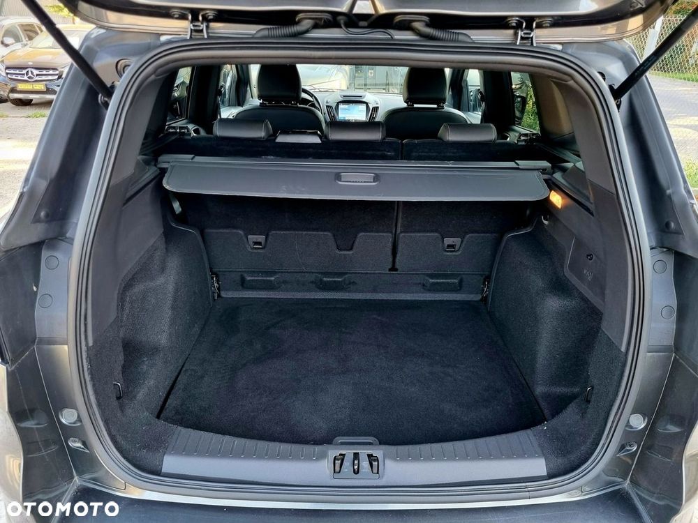 Ford Kuga 1.5 EcoBoost 2x4 ST-Line - 14