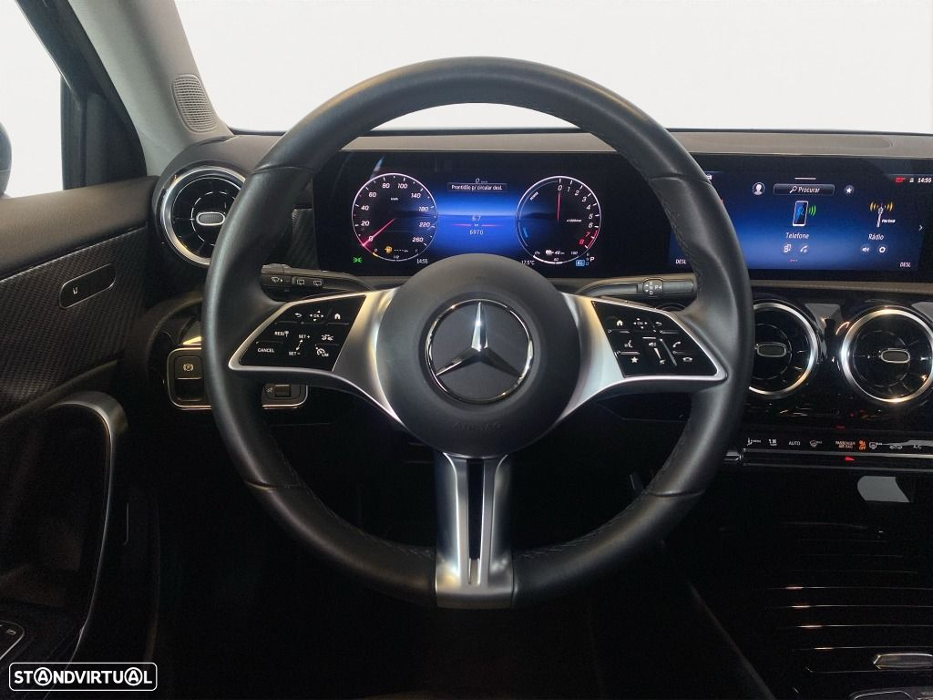 Mercedes-Benz A 250 e - 11