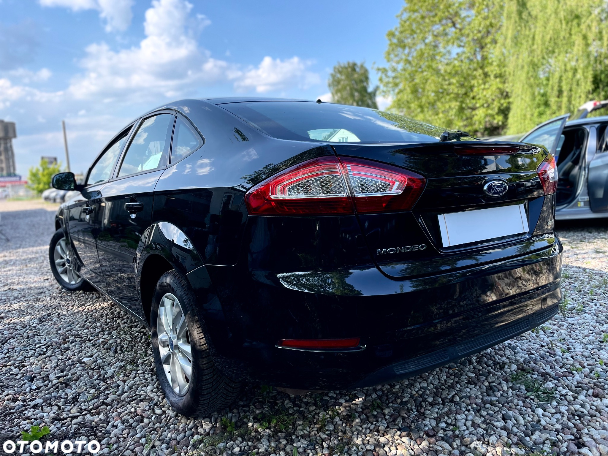 Ford Mondeo 2.0 Ambiente - 8