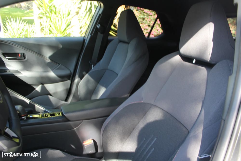 Toyota C-HR 2.0 Hybrid Exclusive+P.Luxury - 13