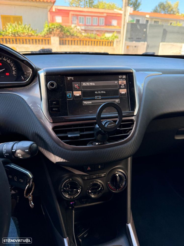 Peugeot 2008 1.2 VTi Access - 10