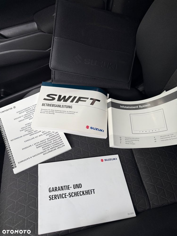 Suzuki Swift 1.2 Dualjet SHVS Premium Plus CVT - 24
