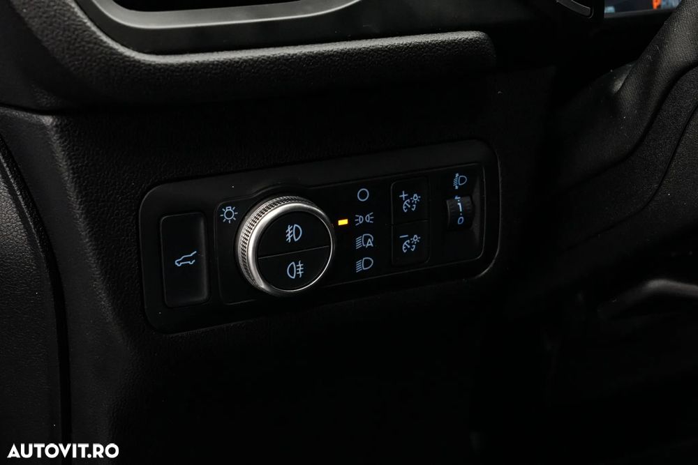 Ford Kuga 2.5 Duratec FHEV AWD ST Line - 23