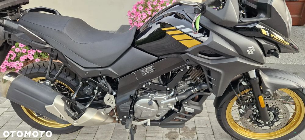 Suzuki V-STROM - 14