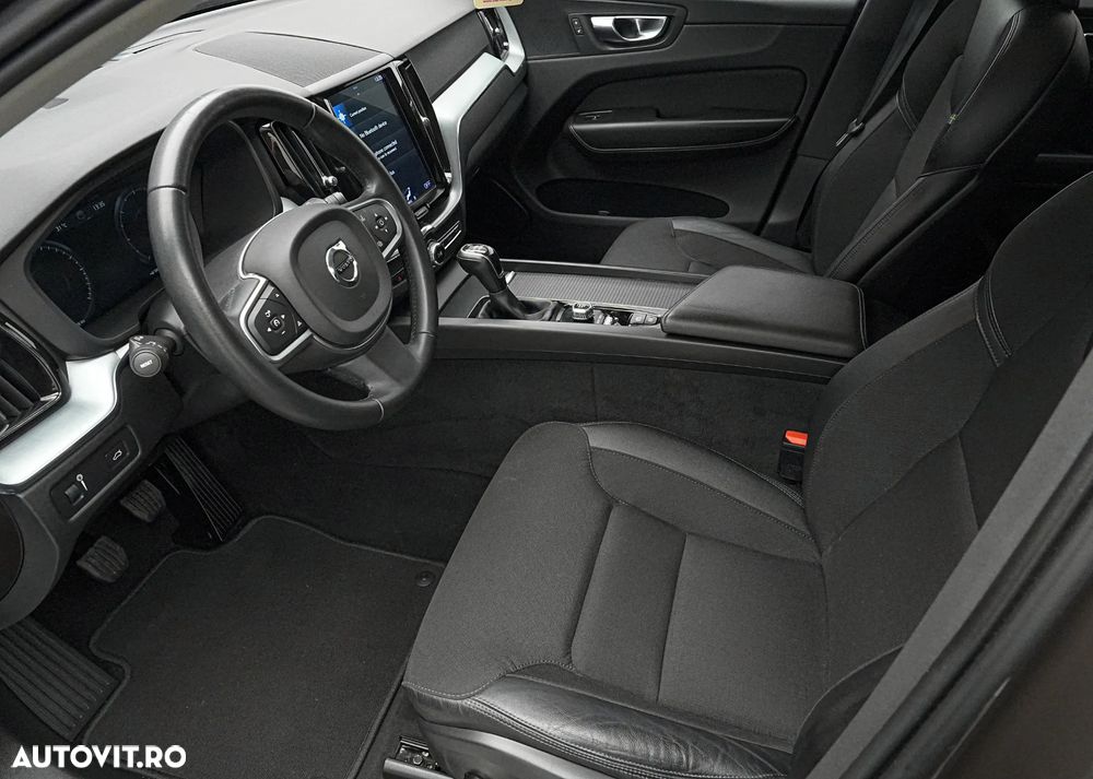 Volvo XC 60 D3 Momentum Pro - 13