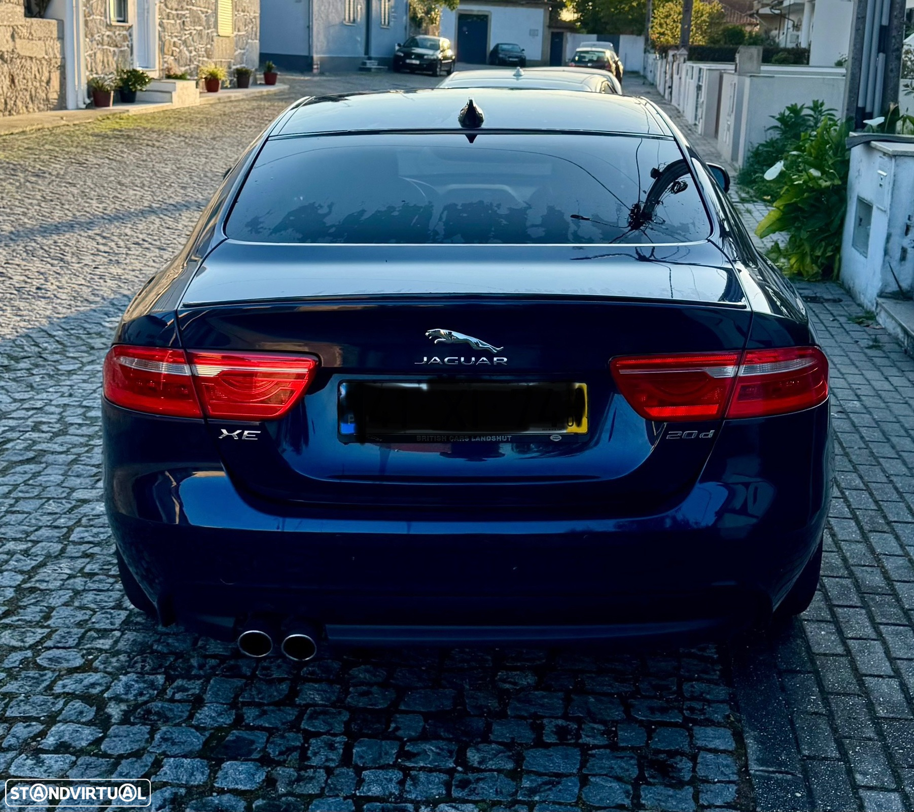 Jaguar XE 2.0 D R-Sport Aut. - 4
