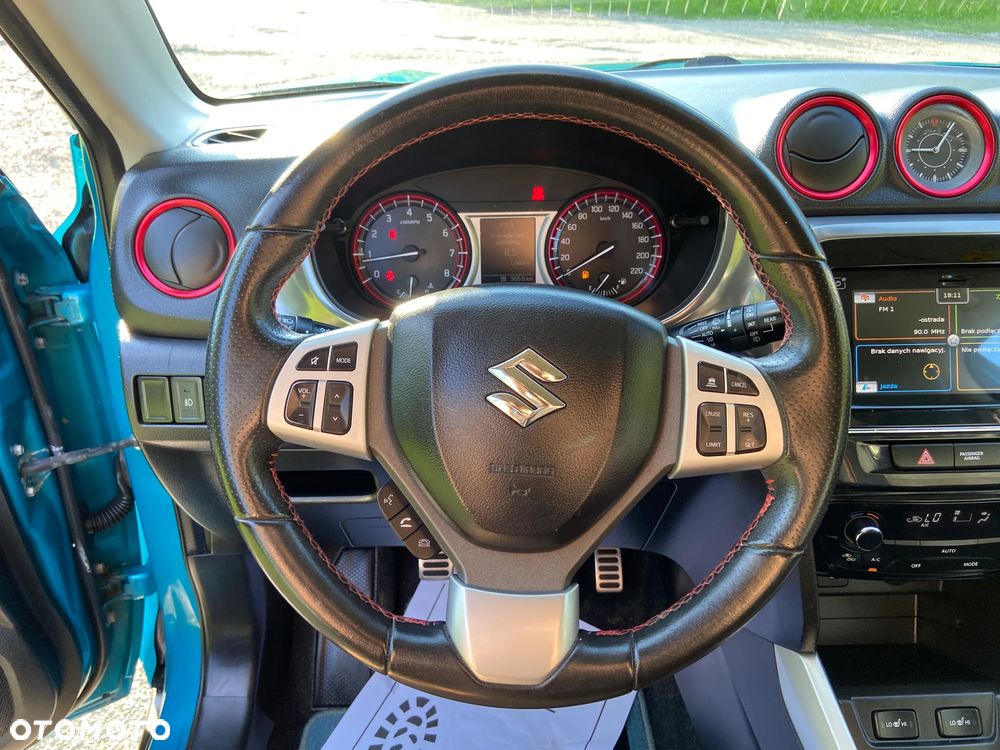 Suzuki Vitara 1.4 Boosterjet Premium 4WD - 17