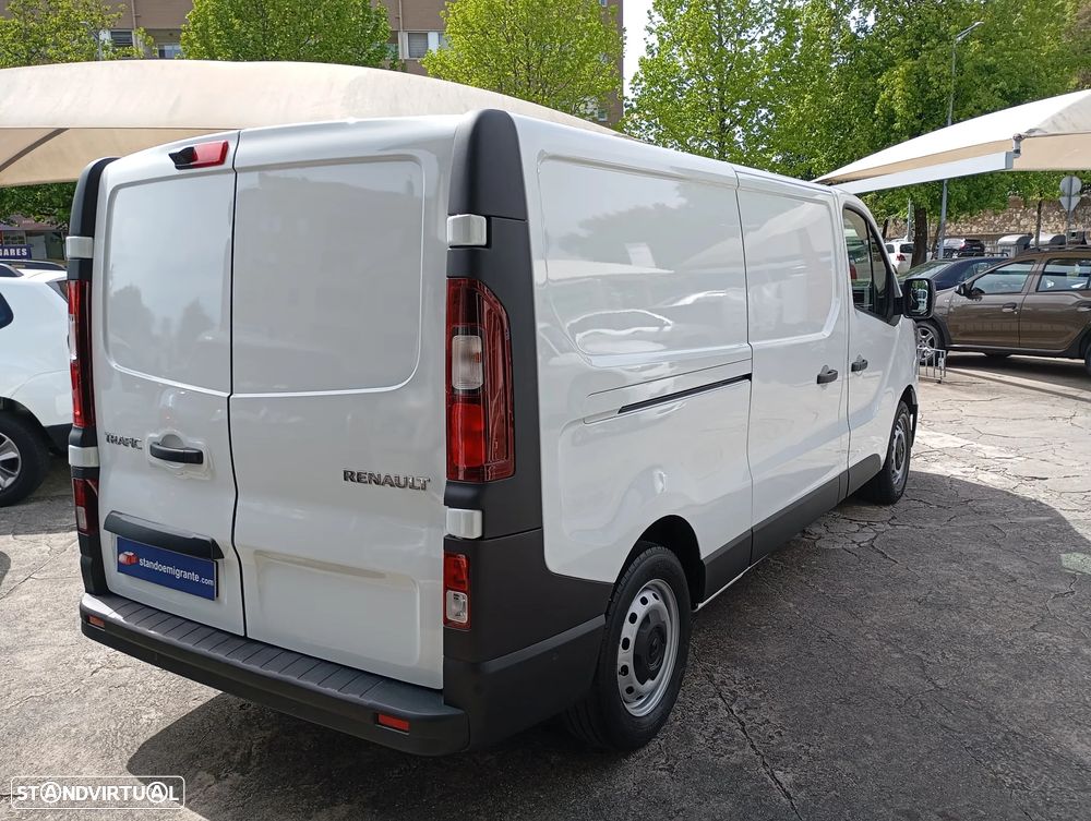 Renault Trafic L2H1 Longa 150cv - 5