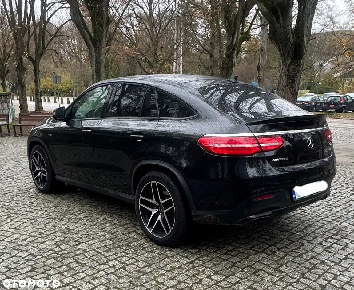 Mercedes-Benz GLE AMG Coupe 43 4-Matic - 4