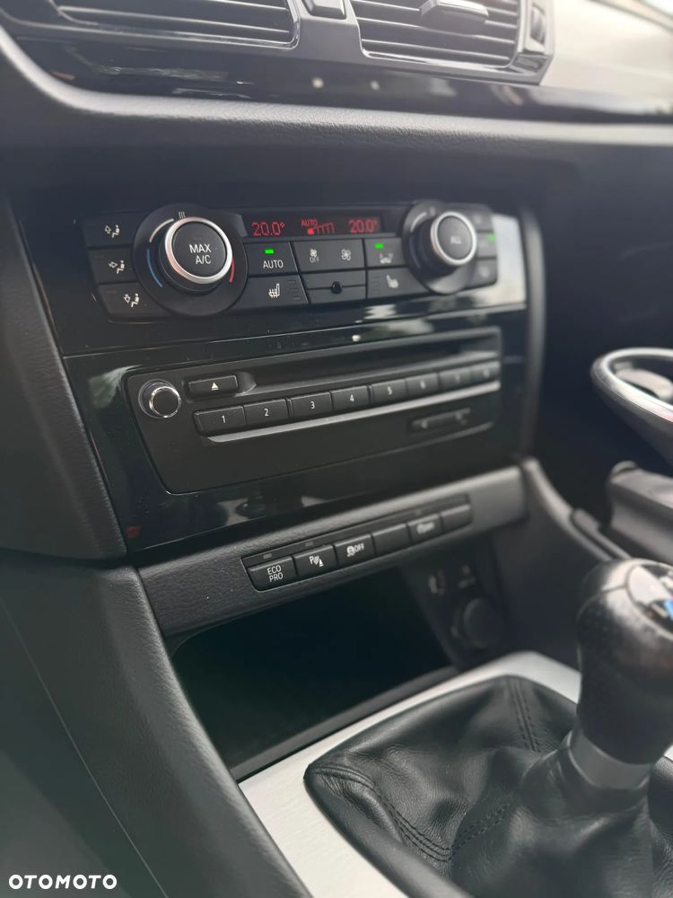 BMW X1 sDrive18d Sport Line - 15