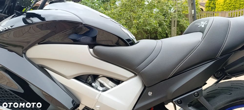 Honda VFR - 35