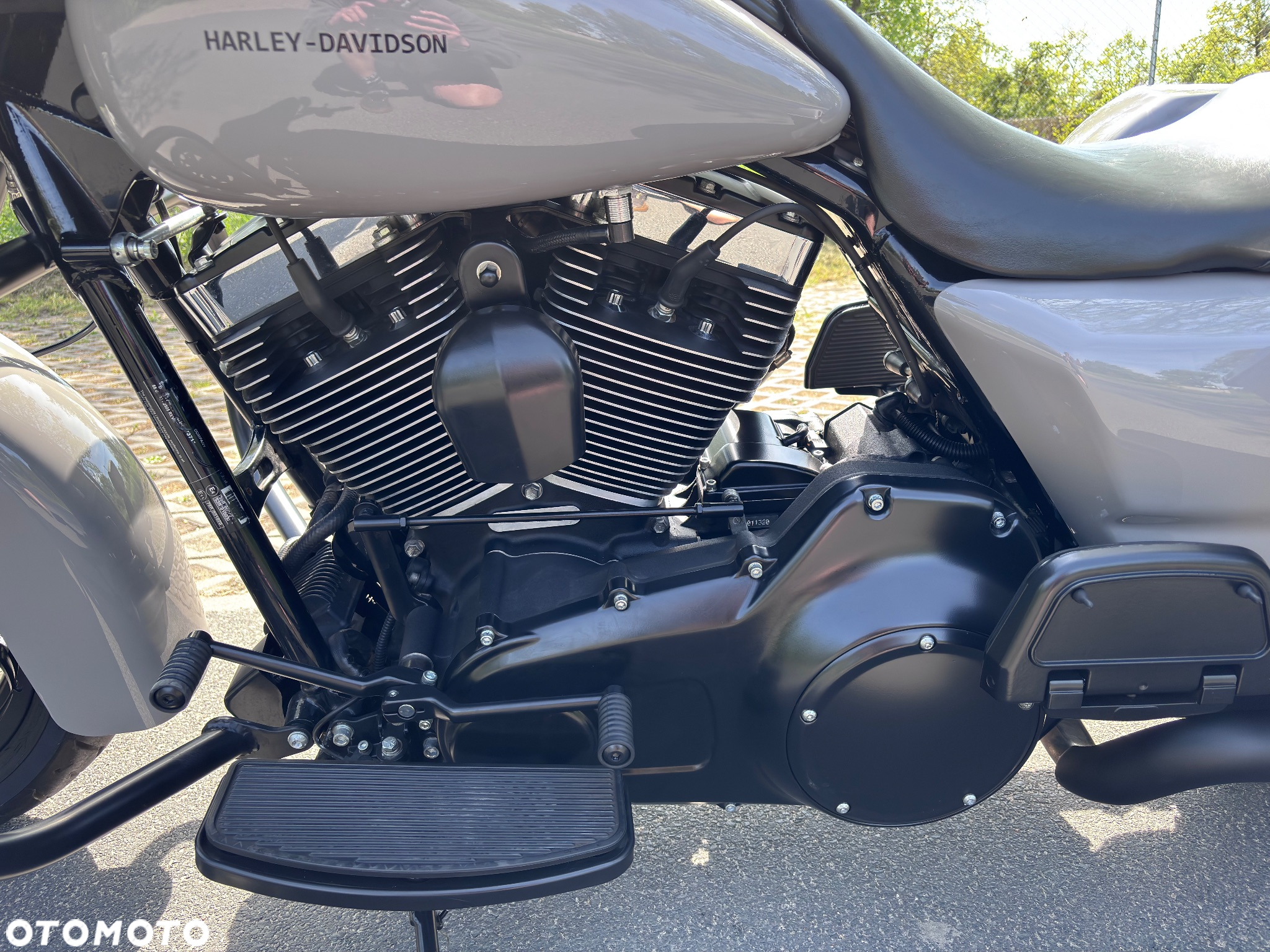 Harley-Davidson FLHS Electra Glide - 7