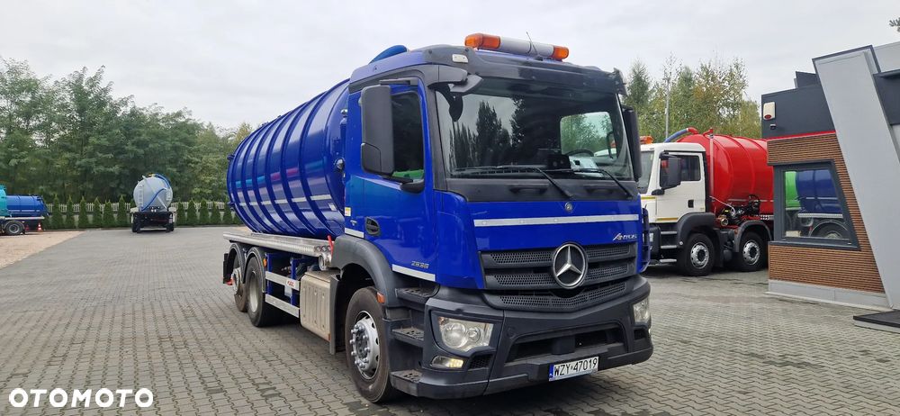 Mercedes-Benz ANTOS - 11