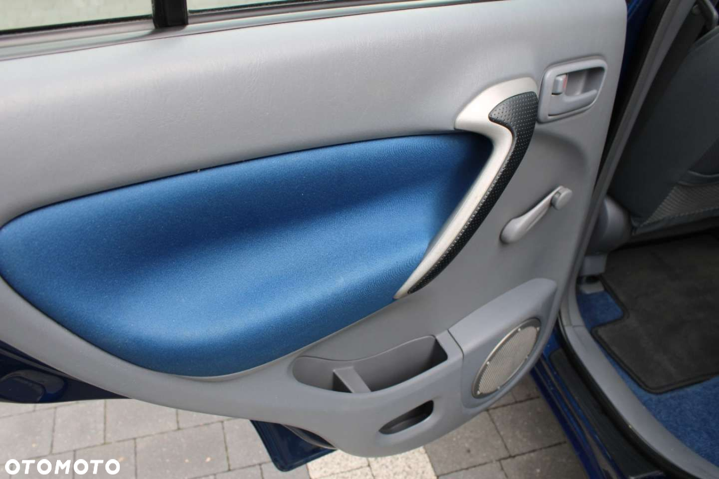 Toyota RAV4 - 25