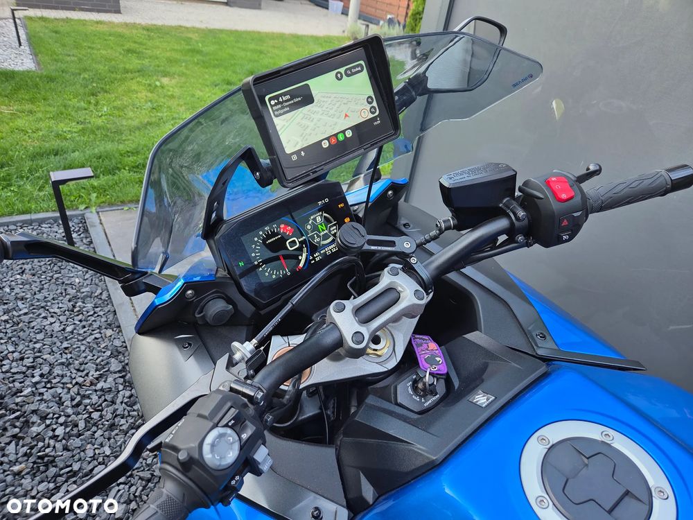 Suzuki GSX 1000 - 9