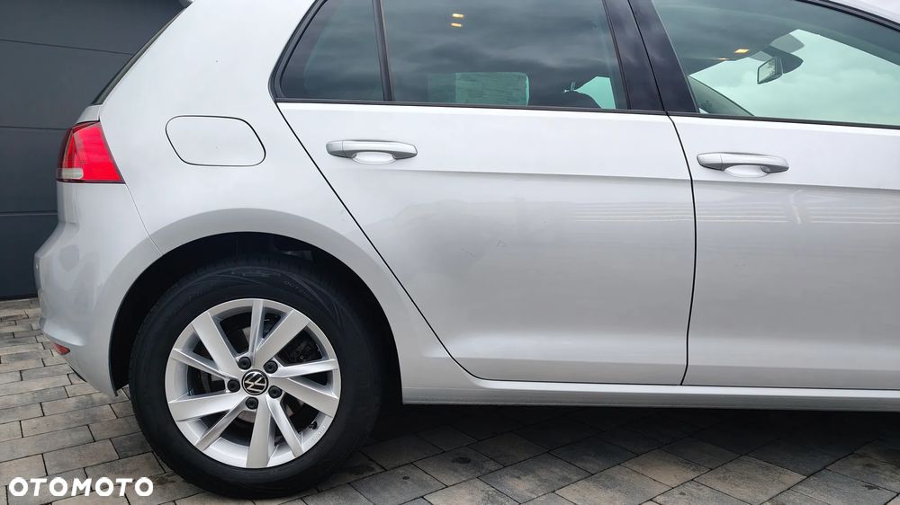 Volkswagen Golf 1.6 TDI BlueMotion Technology DSG Lounge - 10