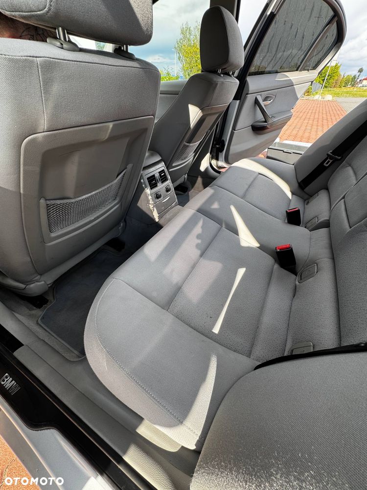 BMW Seria 3 325i - 18
