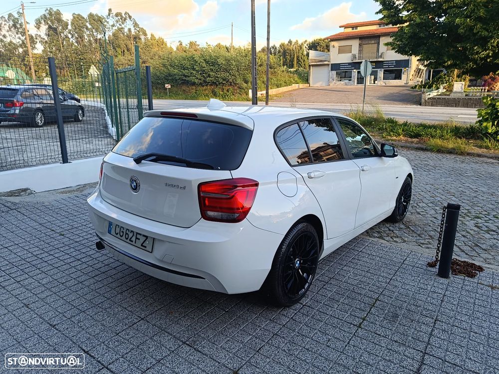 BMW 120 d Sport-Aut. Sport Line - 4