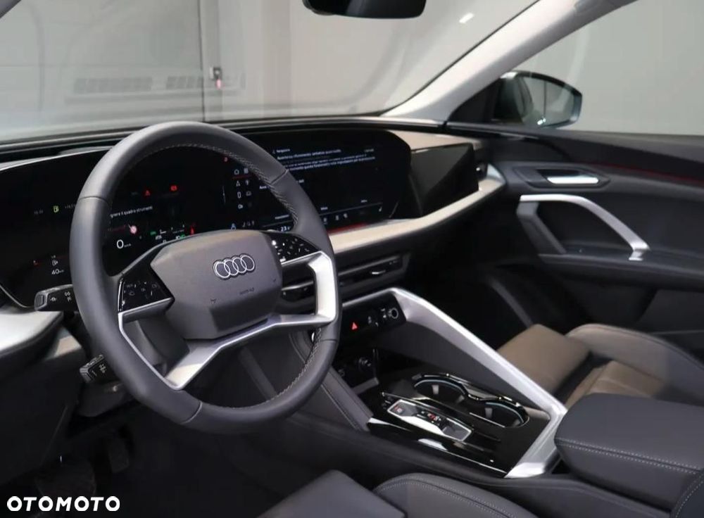 Audi Q5 Sportback - 9