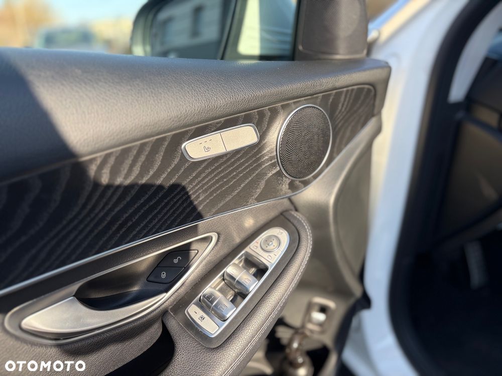 Mercedes-Benz GLC - 28