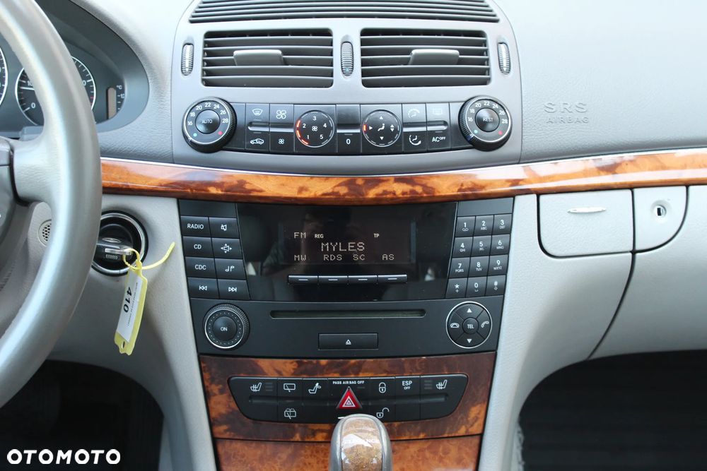 Mercedes-Benz Klasa E - 19