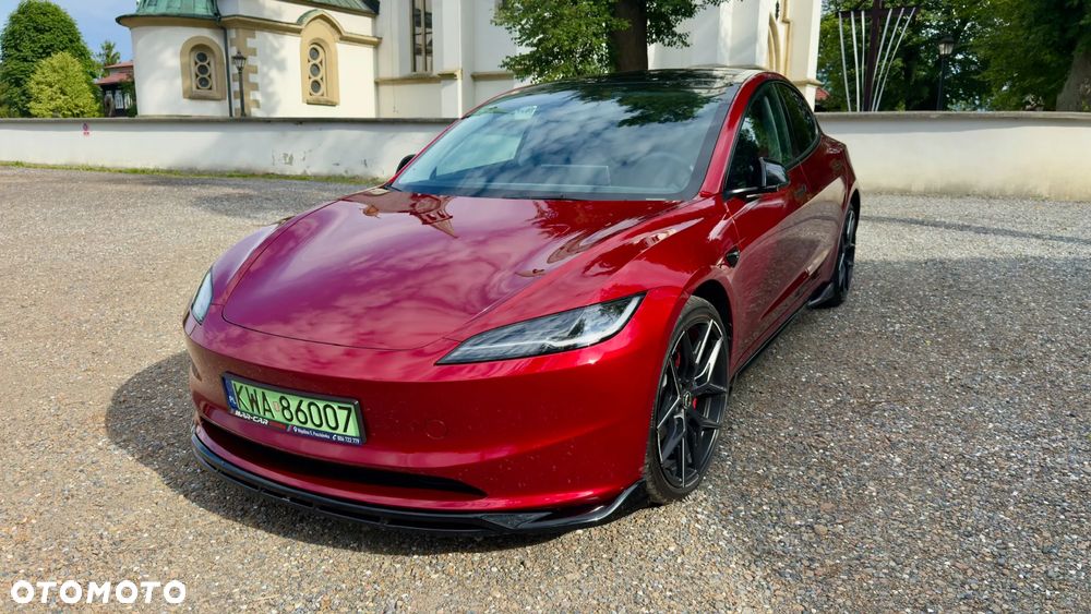 Tesla Model 3 - 10