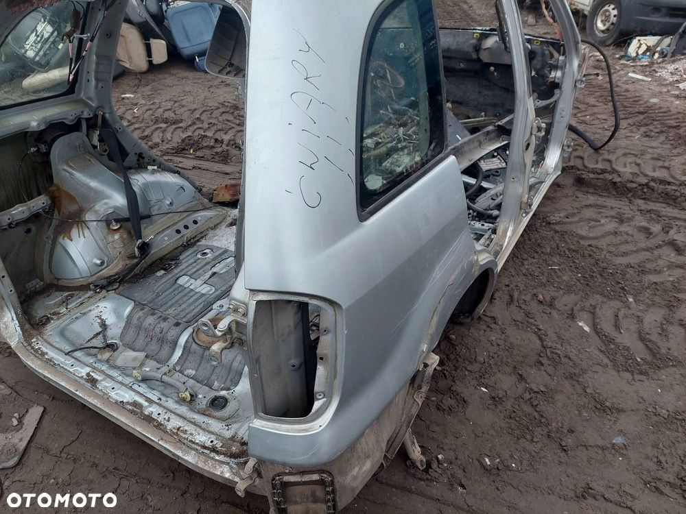ĆWIARTKA BŁOTNIK PRAWY TYŁ TOYOTA RAV4 II 5D 1D4 - 5