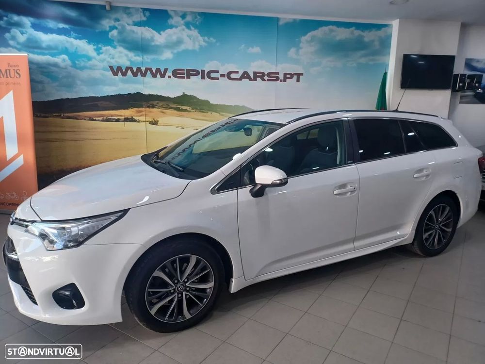 Toyota Avensis Touring Sports 1.6 D-4D Edition-S - 2