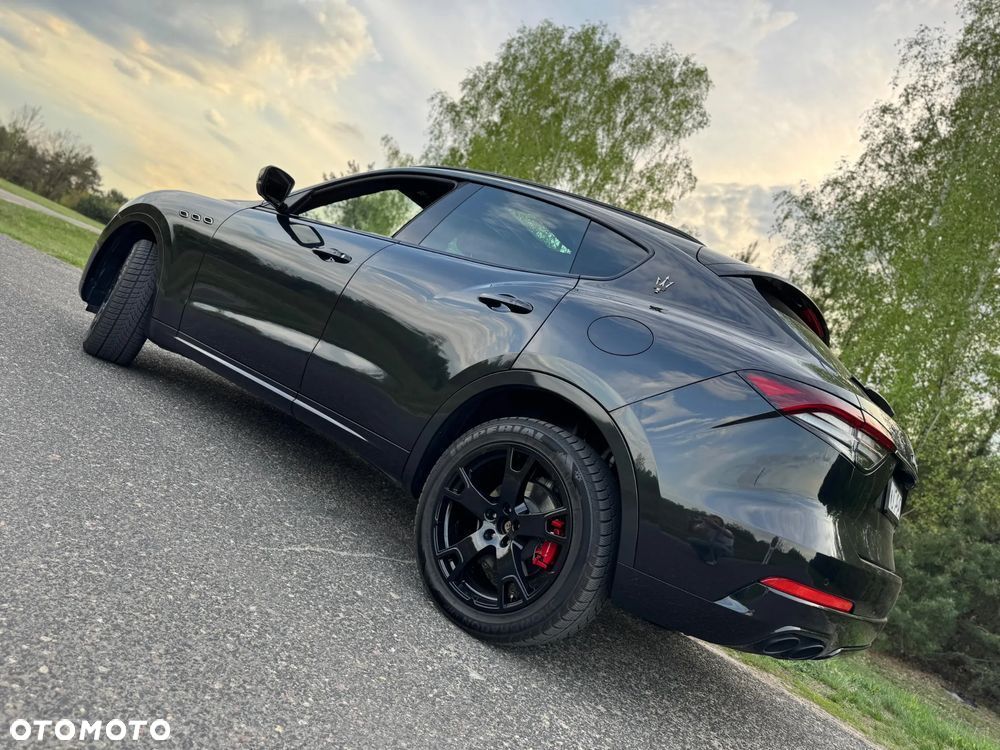 Maserati Levante Modena - 8