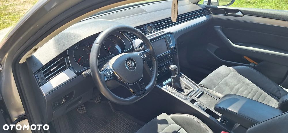Volkswagen Passat 2.0 TDI BMT Highline - 8