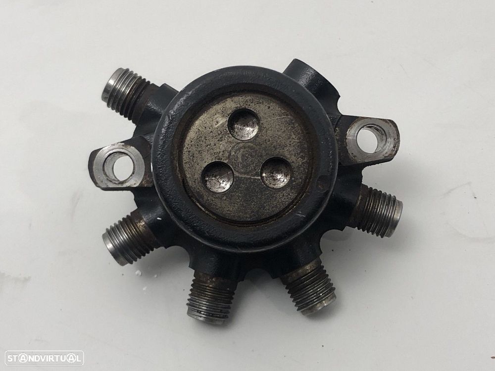 Régua  de injecção FORD FOCUS (DAW, DBW) 1.8 TDCi | 03.01 - 11.04 Usado REF. R91... - 4