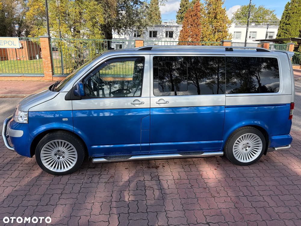 Volkswagen Multivan - 2