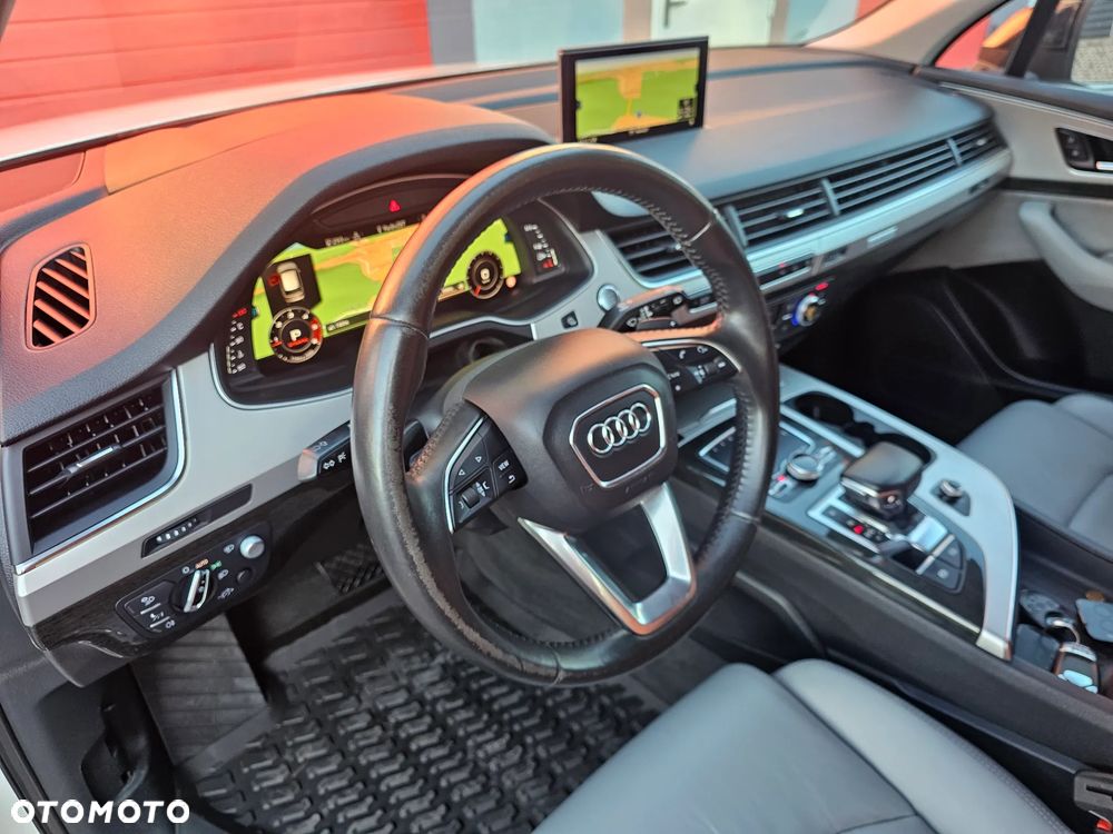 Audi Q7 - 8