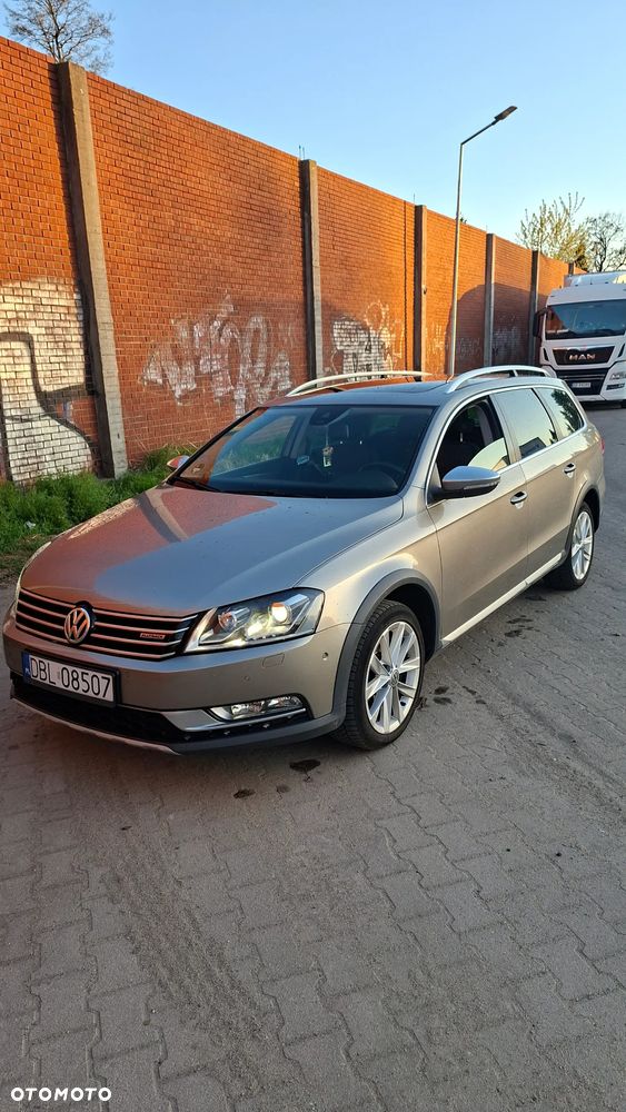 Volkswagen Passat 2.0 TDI 4Mot Highline DSG - 2